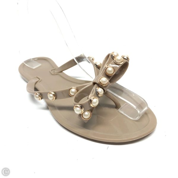 Sandals Flats By Clothes Mentor In Beige, Size: 8.5 Cheap - Image 2