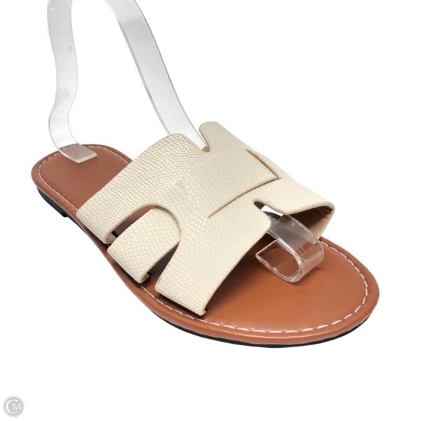 Sandals Flats By Clothes Mentor In Cream, Size: 8.5 Hot on Sale - Image 2